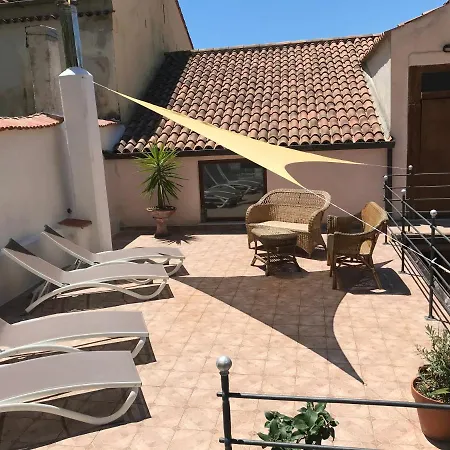 Reginelena Bed & Breakfast 3*