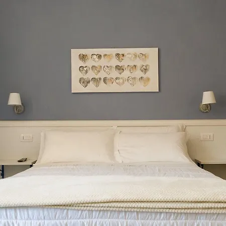 Reginelena Bed & Breakfast 4*