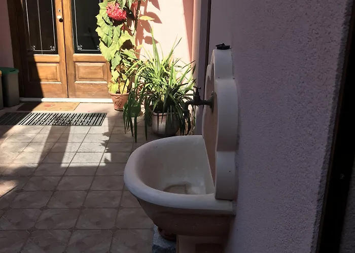 ベッド・アンド・ブレックファスト Reginelena 4*